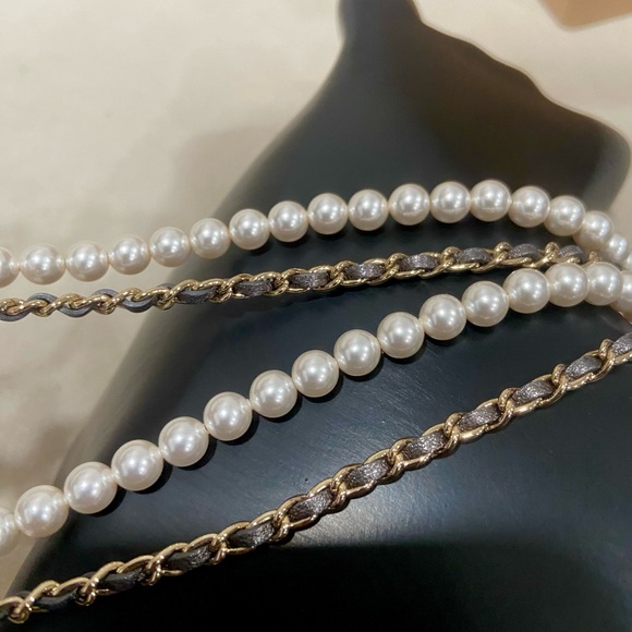 Chanel X Large Crystals CC pearl / iridescent double chains Necklace - Picture 3 of 7